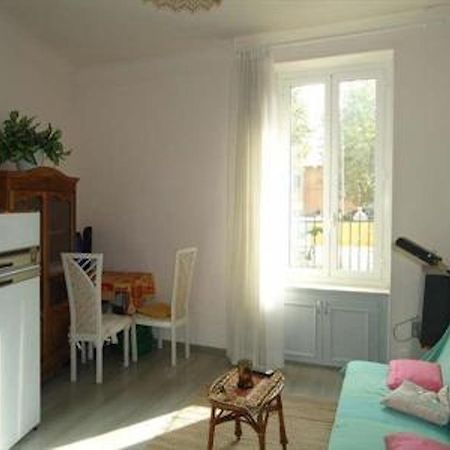 La Maison Au Soleil Ментона Номер фото