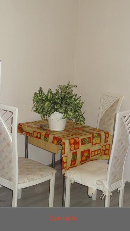 La Maison Au Soleil Ментона Номер фото